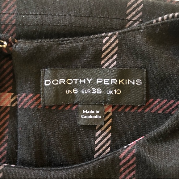 Dorothy Perkins Plaid Shift Dress - Picture 7 of 9